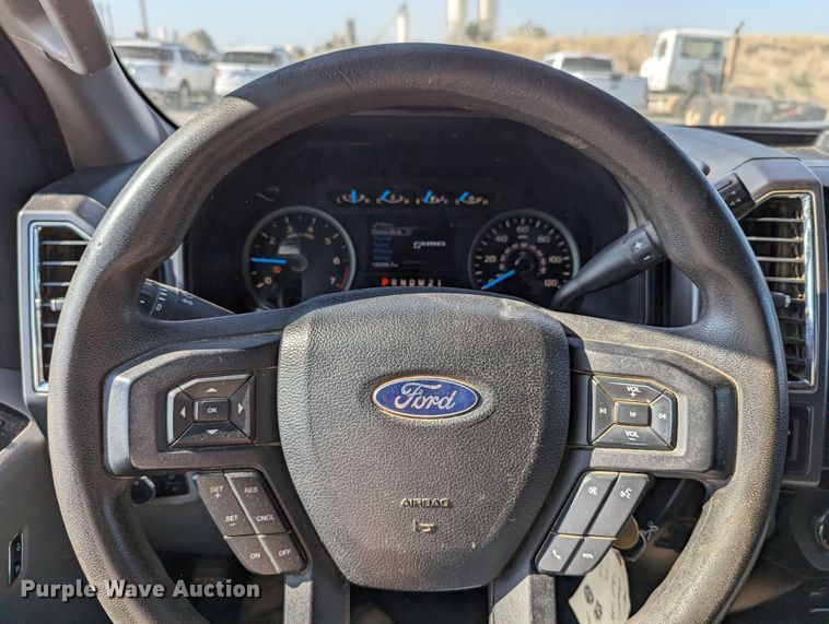 image for item LM9834 2016 Ford F150  SuperCrew pickup truck