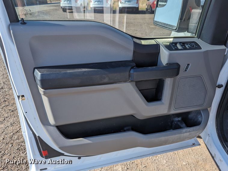 image for item LM9835 2018 Ford F150  SuperCab pickup truck