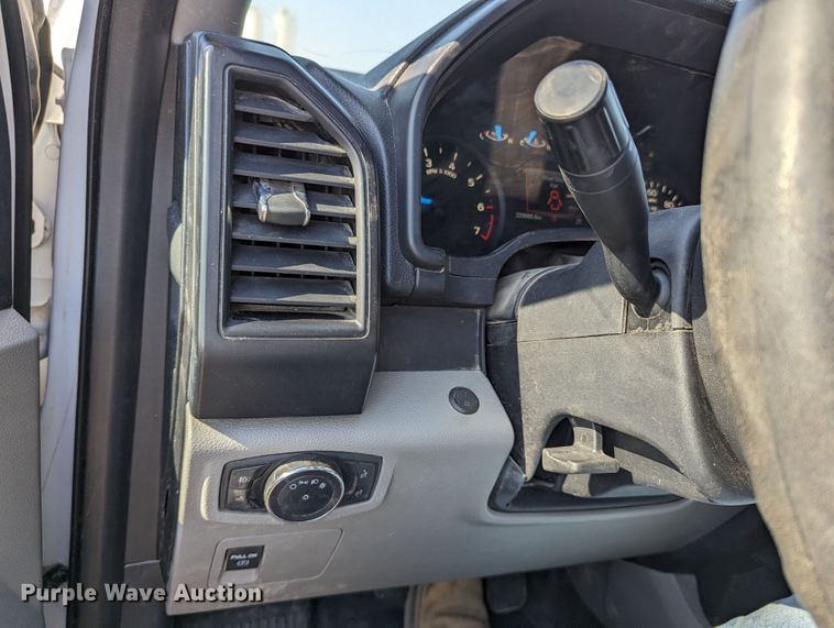 image for item LM9835 2018 Ford F150  SuperCab pickup truck