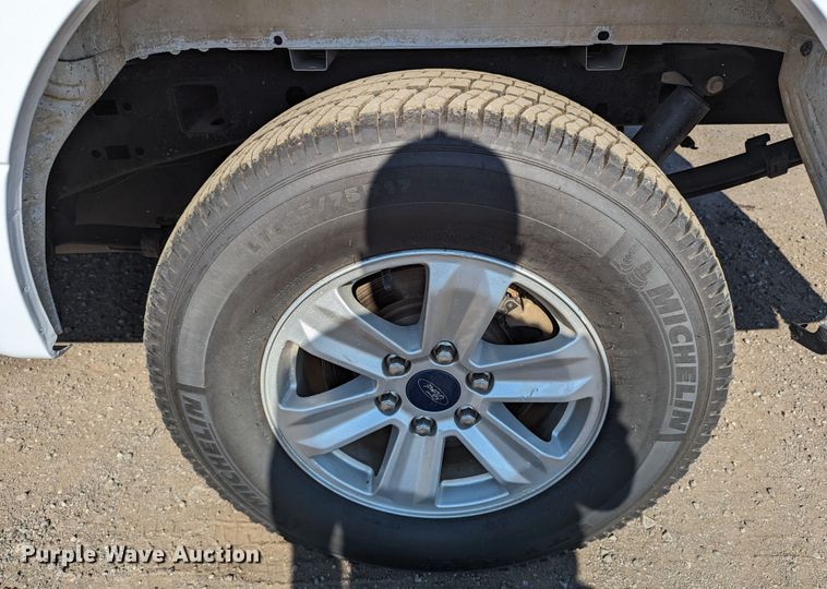 image for item LM9835 2018 Ford F150  SuperCab pickup truck