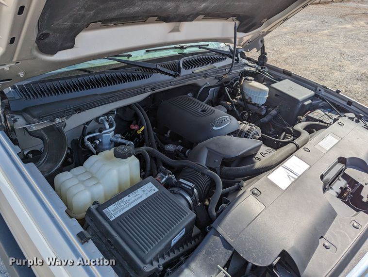 image for item LM9879 2006 Chevrolet Silverado 2500HD  Ext. Cab pickup truck