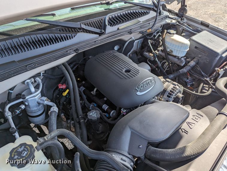 image for item LM9879 2006 Chevrolet Silverado 2500HD  Ext. Cab pickup truck