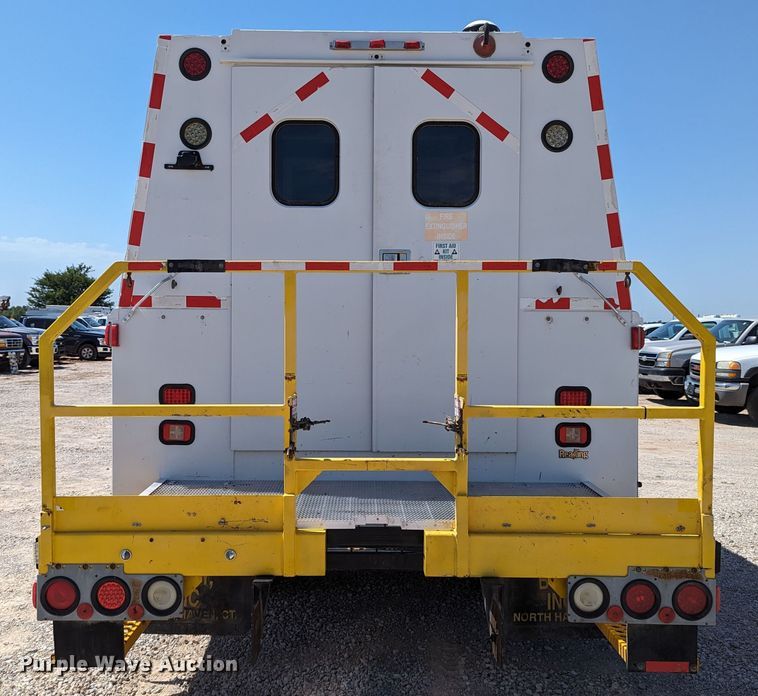 image for item LM9887 2015 Ford F550  Crew Cab utility / service truck