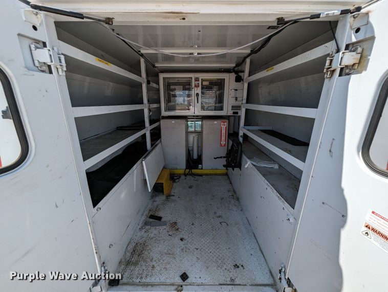 image for item LM9887 2015 Ford F550  Crew Cab utility / service truck