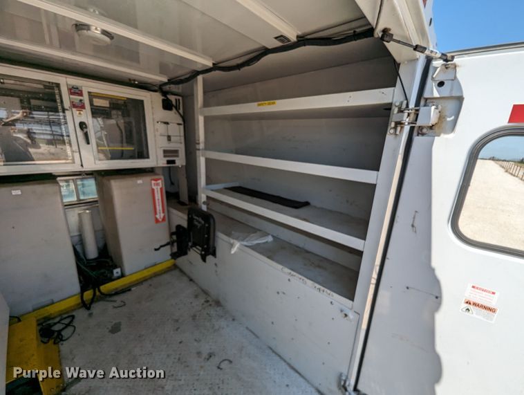 image for item LM9887 2015 Ford F550  Crew Cab utility / service truck