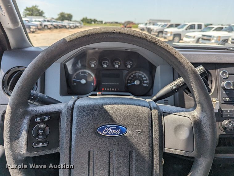 image for item LM9887 2015 Ford F550  Crew Cab utility / service truck