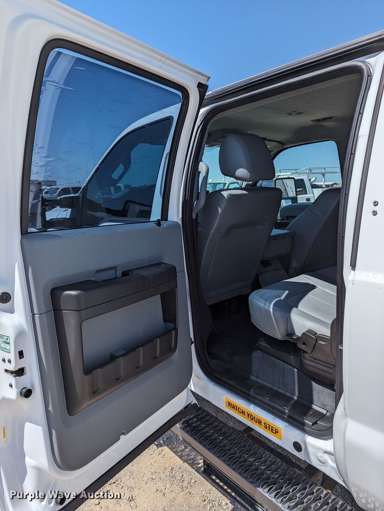 image for item LM9887 2015 Ford F550  Crew Cab utility / service truck