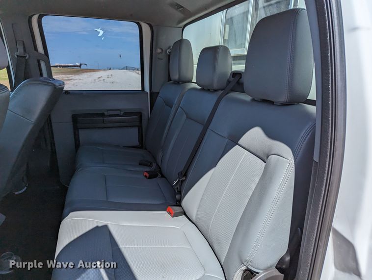 image for item LM9887 2015 Ford F550  Crew Cab utility / service truck