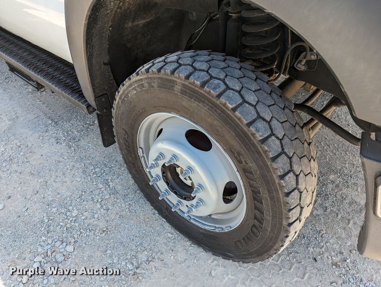 image for item LM9887 2015 Ford F550  Crew Cab utility / service truck