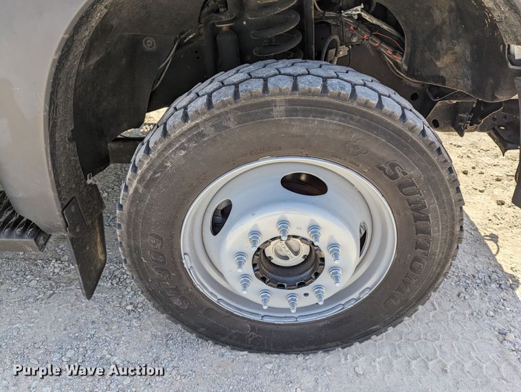 image for item LM9887 2015 Ford F550  Crew Cab utility / service truck