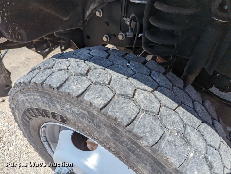 image for item LM9887 2015 Ford F550  Crew Cab utility / service truck