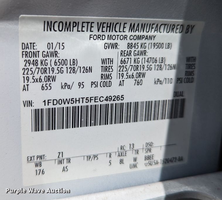 image for item LM9887 2015 Ford F550  Crew Cab utility / service truck