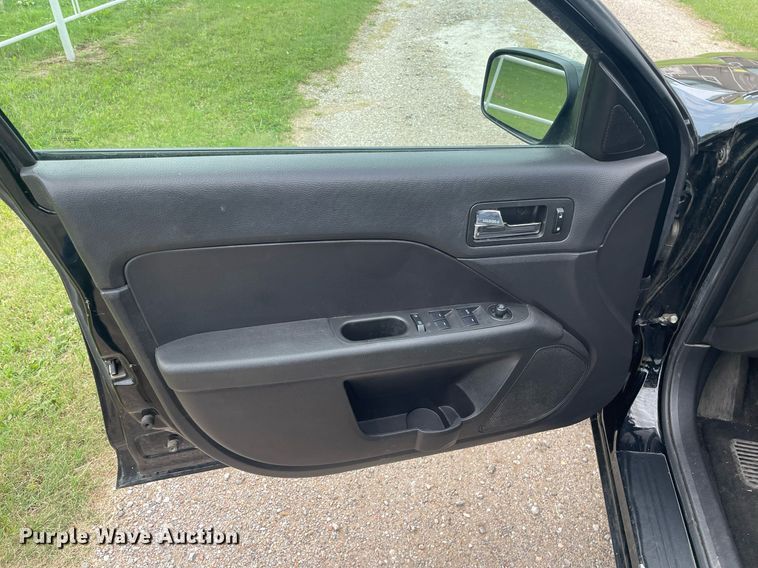 image for item LS9345 2007  Ford Fusion SE