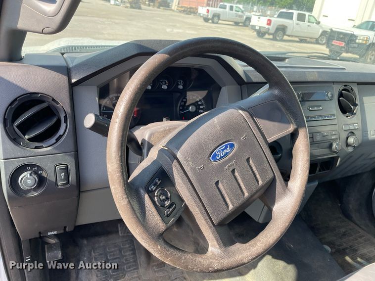 image for item LS9348 2012 Ford F250 Super Duty  pickup truck