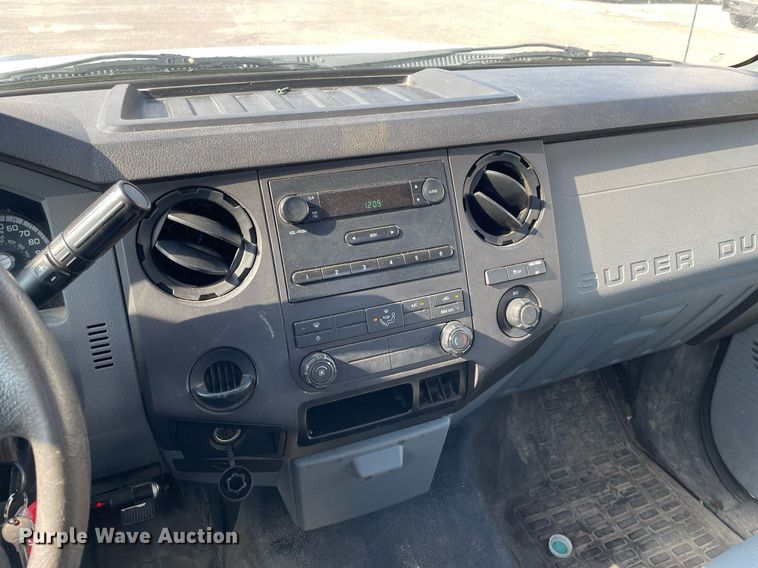 image for item LS9348 2012 Ford F250 Super Duty  pickup truck