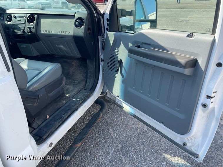 image for item LS9348 2012 Ford F250 Super Duty  pickup truck