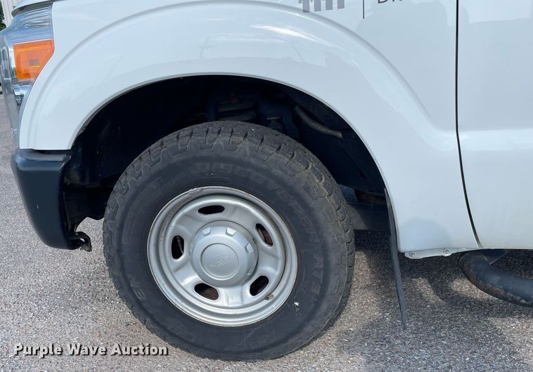 image for item LS9348 2012 Ford F250 Super Duty  pickup truck