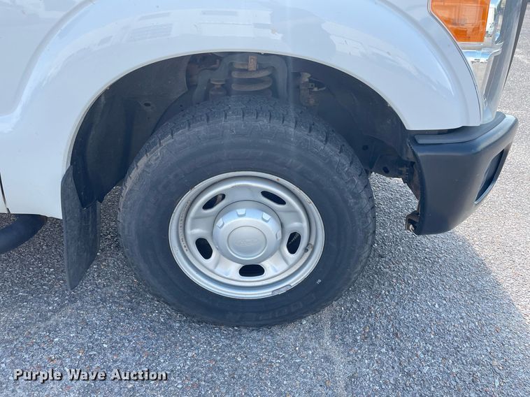 image for item LS9348 2012 Ford F250 Super Duty  pickup truck