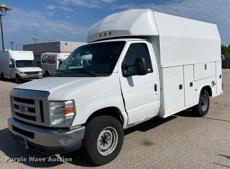 image for item LS9349 2011 Ford E350 Super Duty  utility van