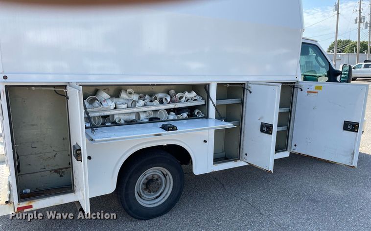 image for item LS9349 2011 Ford E350 Super Duty  utility van