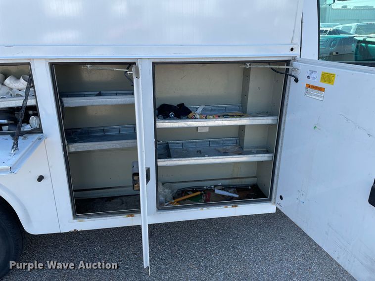 image for item LS9349 2011 Ford E350 Super Duty  utility van