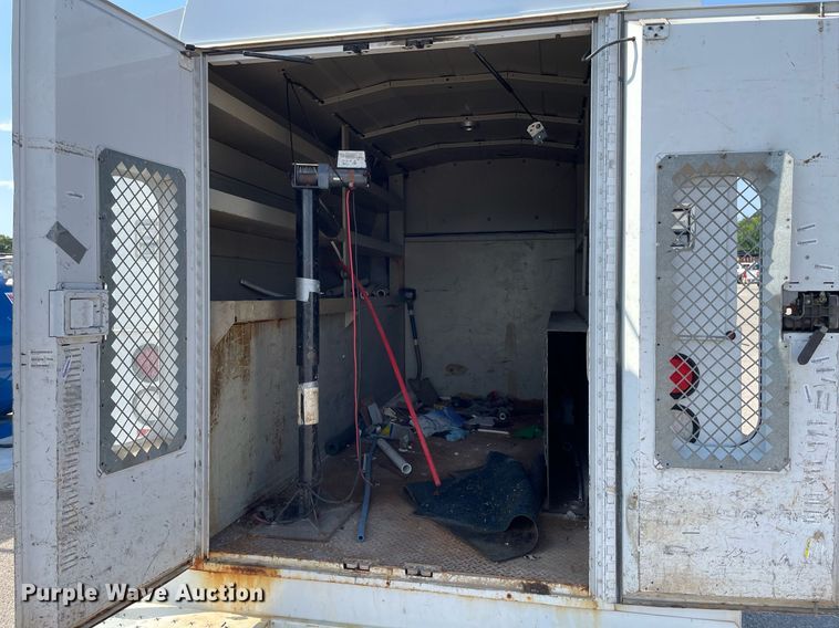 image for item LS9349 2011 Ford E350 Super Duty  utility van