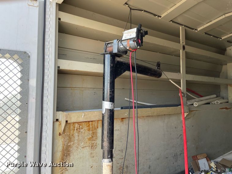 image for item LS9349 2011 Ford E350 Super Duty  utility van