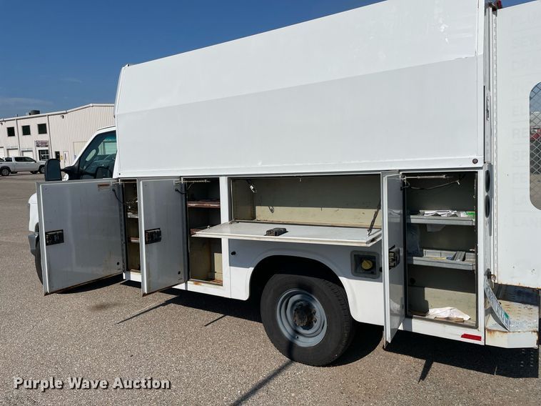 image for item LS9349 2011 Ford E350 Super Duty  utility van