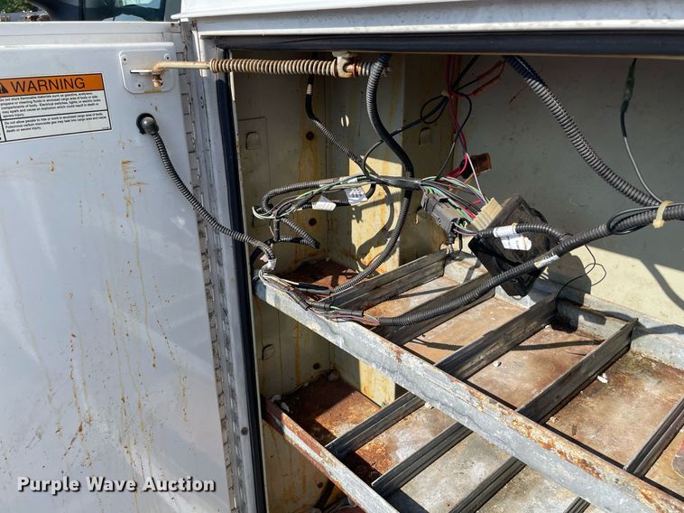 image for item LS9349 2011 Ford E350 Super Duty  utility van