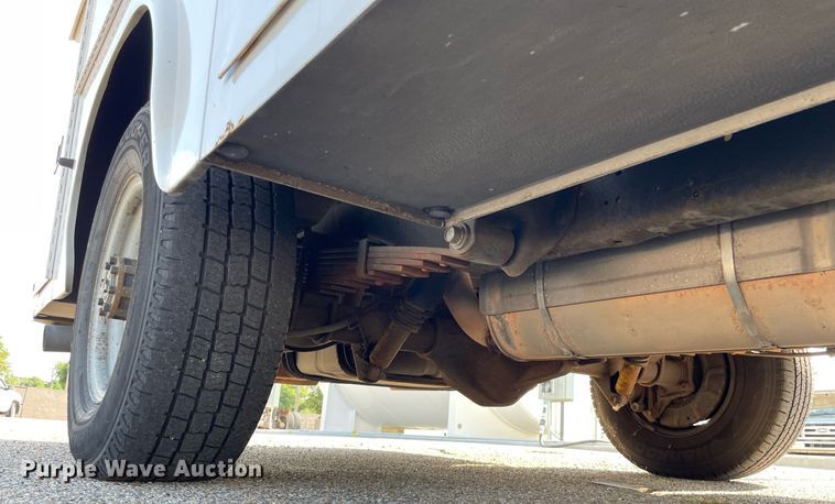 image for item LS9349 2011 Ford E350 Super Duty  utility van