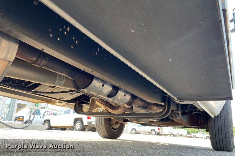 image for item LS9349 2011 Ford E350 Super Duty  utility van