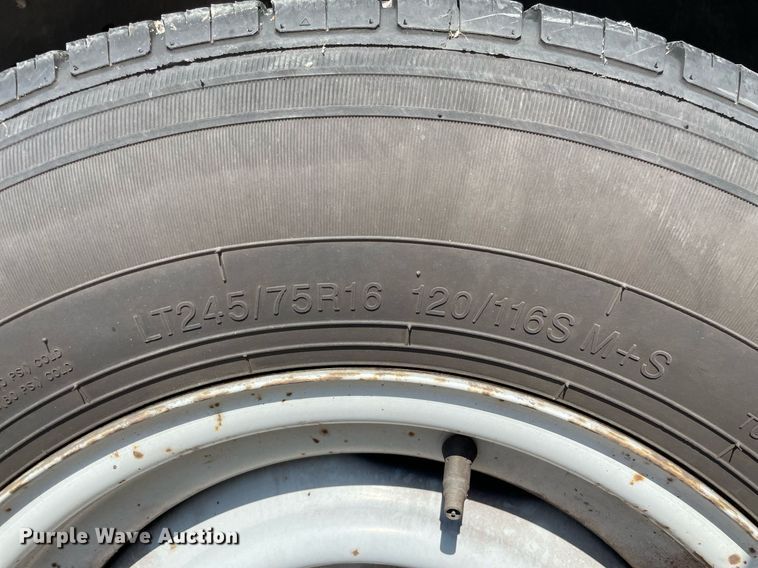 image for item LS9349 2011 Ford E350 Super Duty  utility van