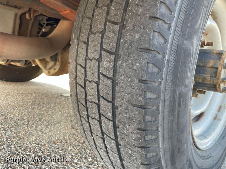 image for item LS9349 2011 Ford E350 Super Duty  utility van