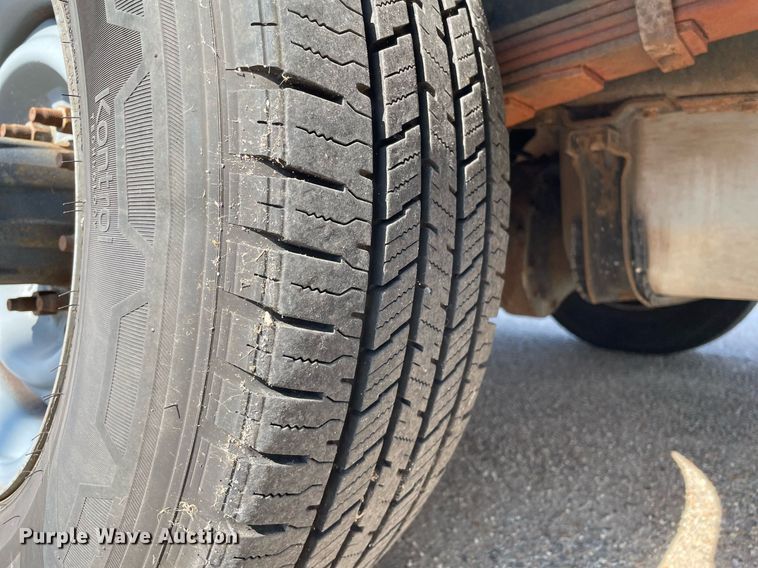 image for item LS9349 2011 Ford E350 Super Duty  utility van