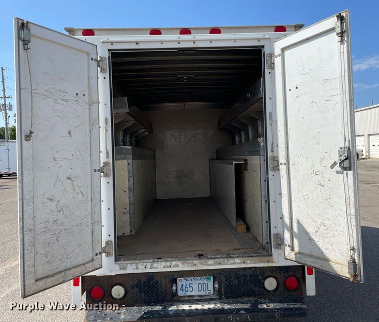 image for item LS9350 2010 Ford E350 Super Duty  utility van