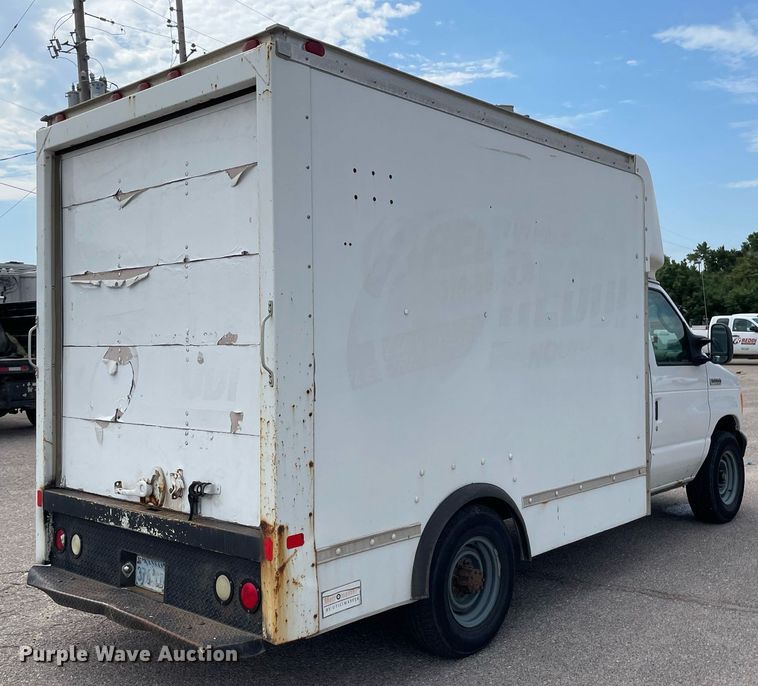 image for item LS9351 2007 Ford E350 Super Duty  box truck