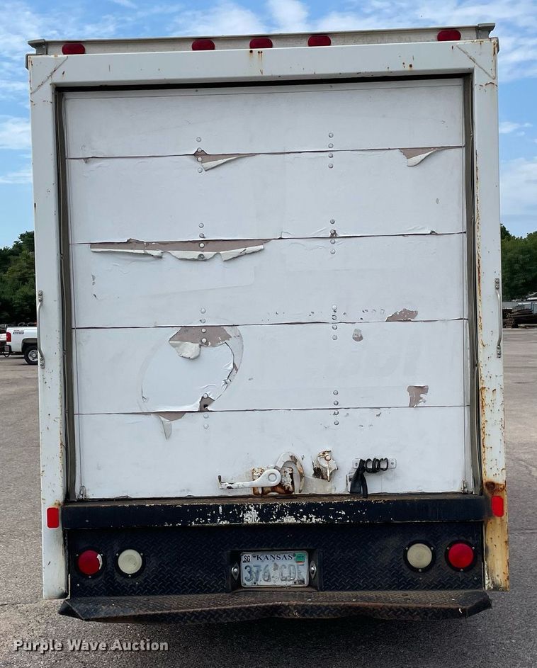 image for item LS9351 2007 Ford E350 Super Duty  box truck