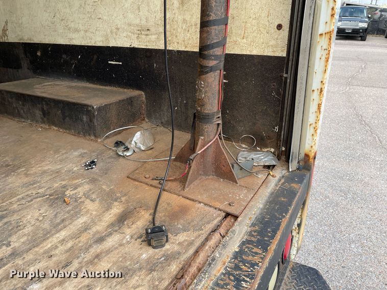 image for item LS9351 2007 Ford E350 Super Duty  box truck