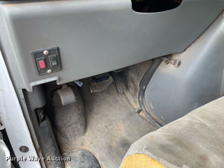 image for item LS9351 2007 Ford E350 Super Duty  box truck