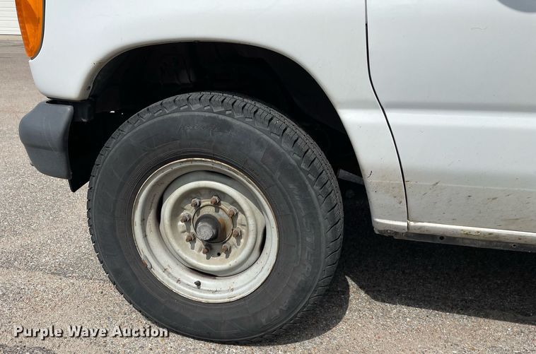 image for item LS9351 2007 Ford E350 Super Duty  box truck