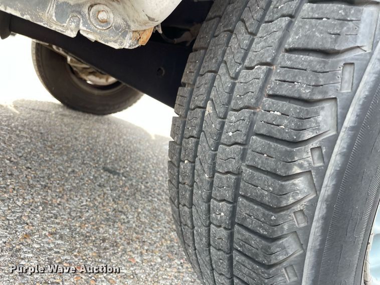 image for item LS9351 2007 Ford E350 Super Duty  box truck