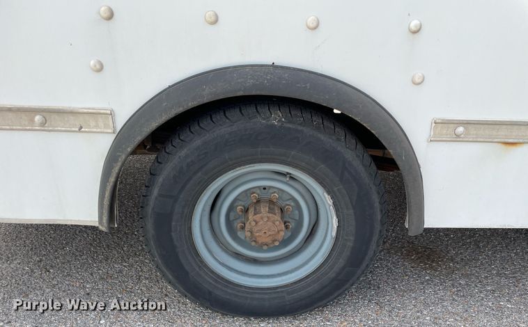 image for item LS9351 2007 Ford E350 Super Duty  box truck