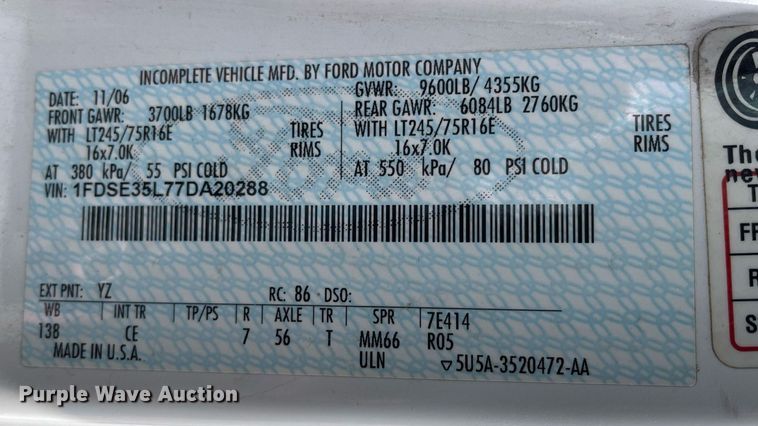 image for item LS9351 2007 Ford E350 Super Duty  box truck