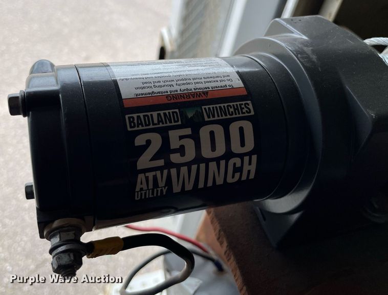 image for item LS9352 2010 Ford E350 Super Duty  utility van