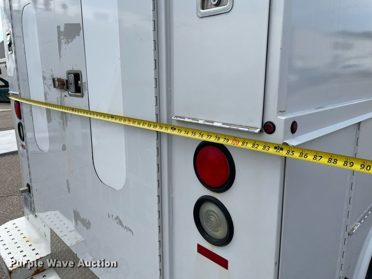 image for item LS9352 2010 Ford E350 Super Duty  utility van