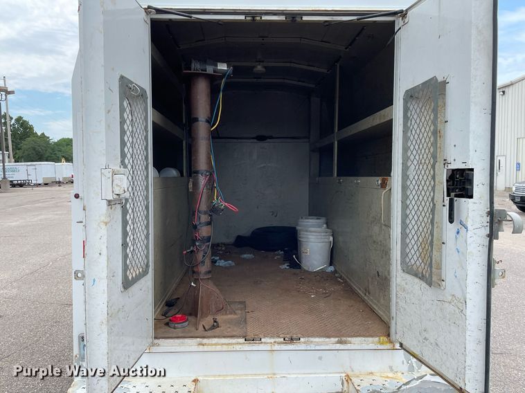 image for item LS9353 2010 Ford E350 Super Duty  utility van