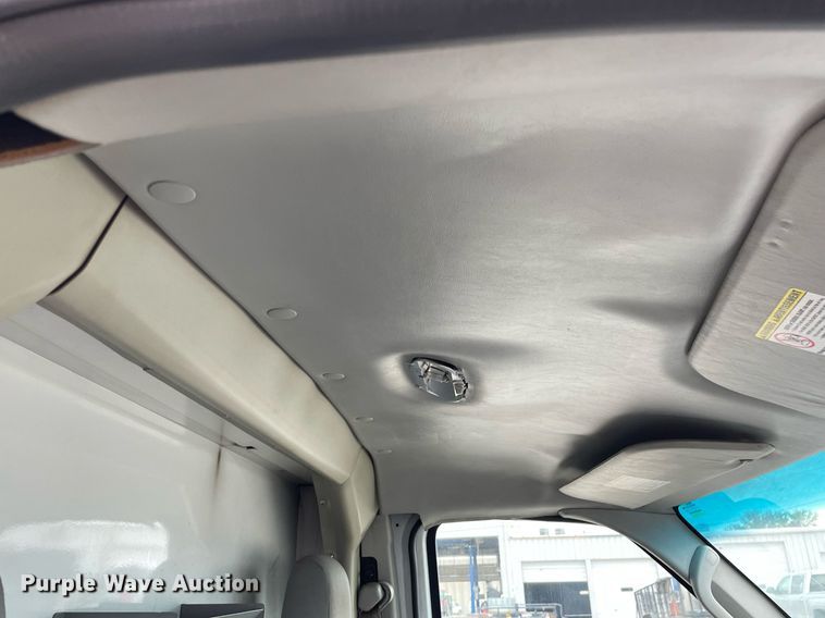 image for item LS9353 2010 Ford E350 Super Duty  utility van