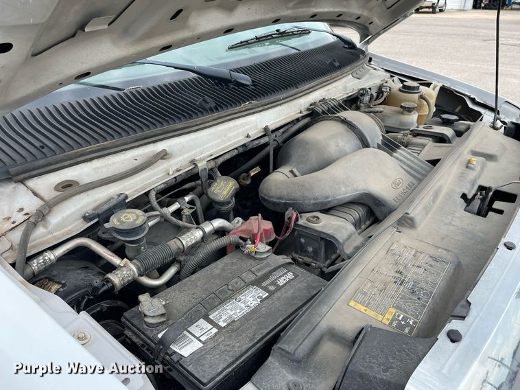 image for item LS9353 2010 Ford E350 Super Duty  utility van