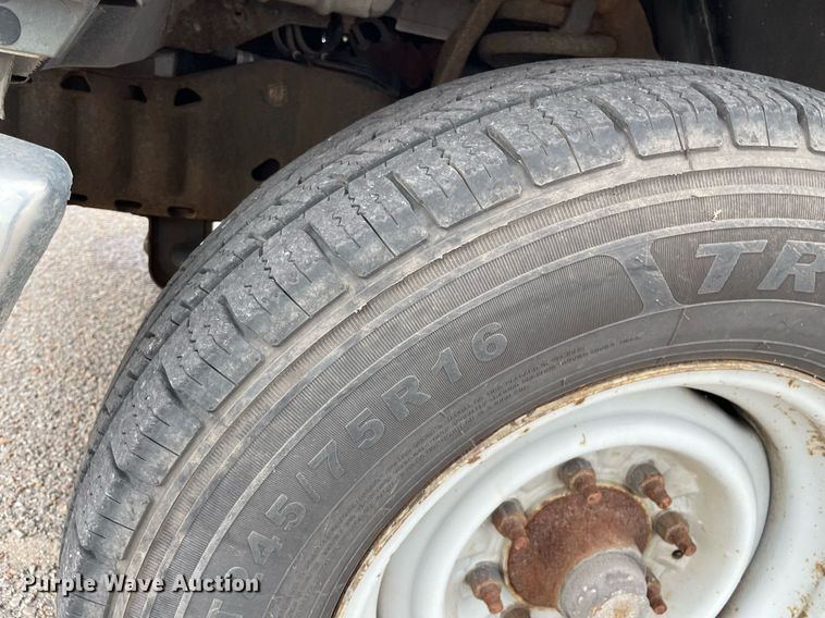 image for item LS9353 2010 Ford E350 Super Duty  utility van