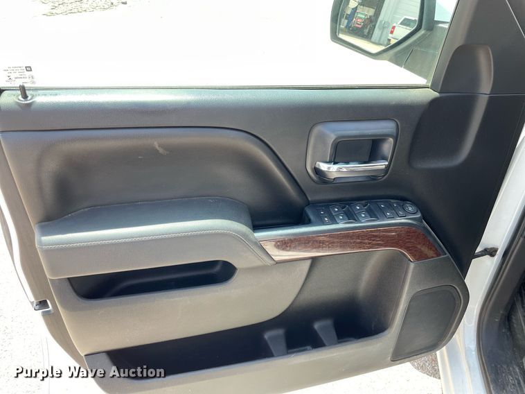 image for item LS9356 2014 GMC Sierra 1500  Crew Cab pickup truck